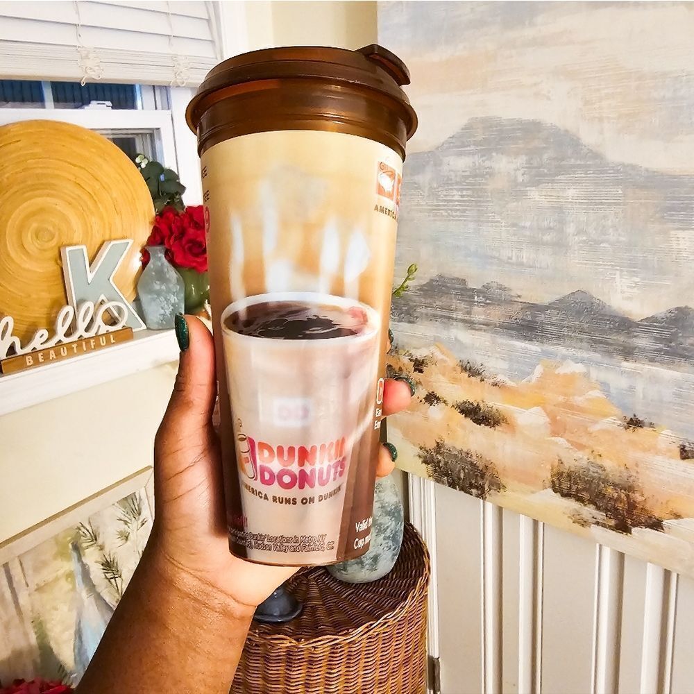 Yk2 Dunkin Donut 24oz Lenticular Holographic Flip Top Travel Cup.